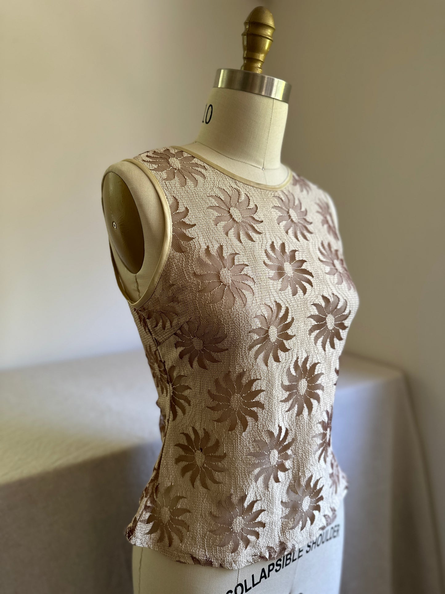 Gold Lace Sleeveless