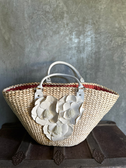 Creme Straw Flower Bag