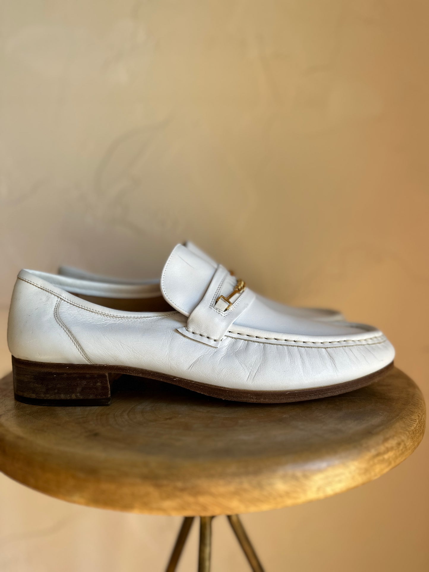 THE White Loafer
