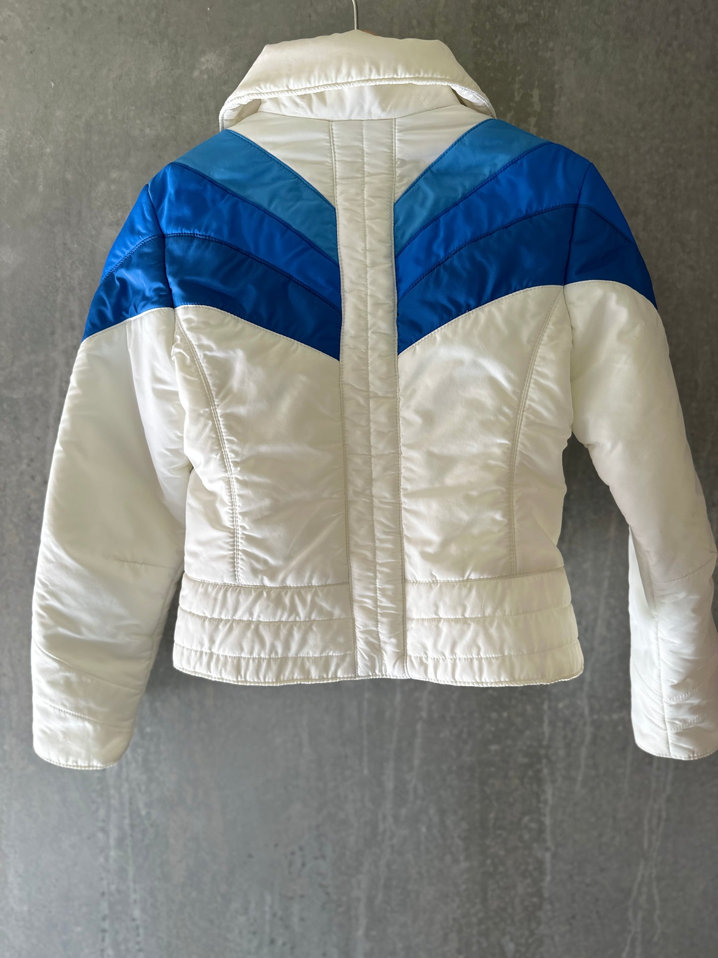 80's White and Blue Classic Ski Jacket
