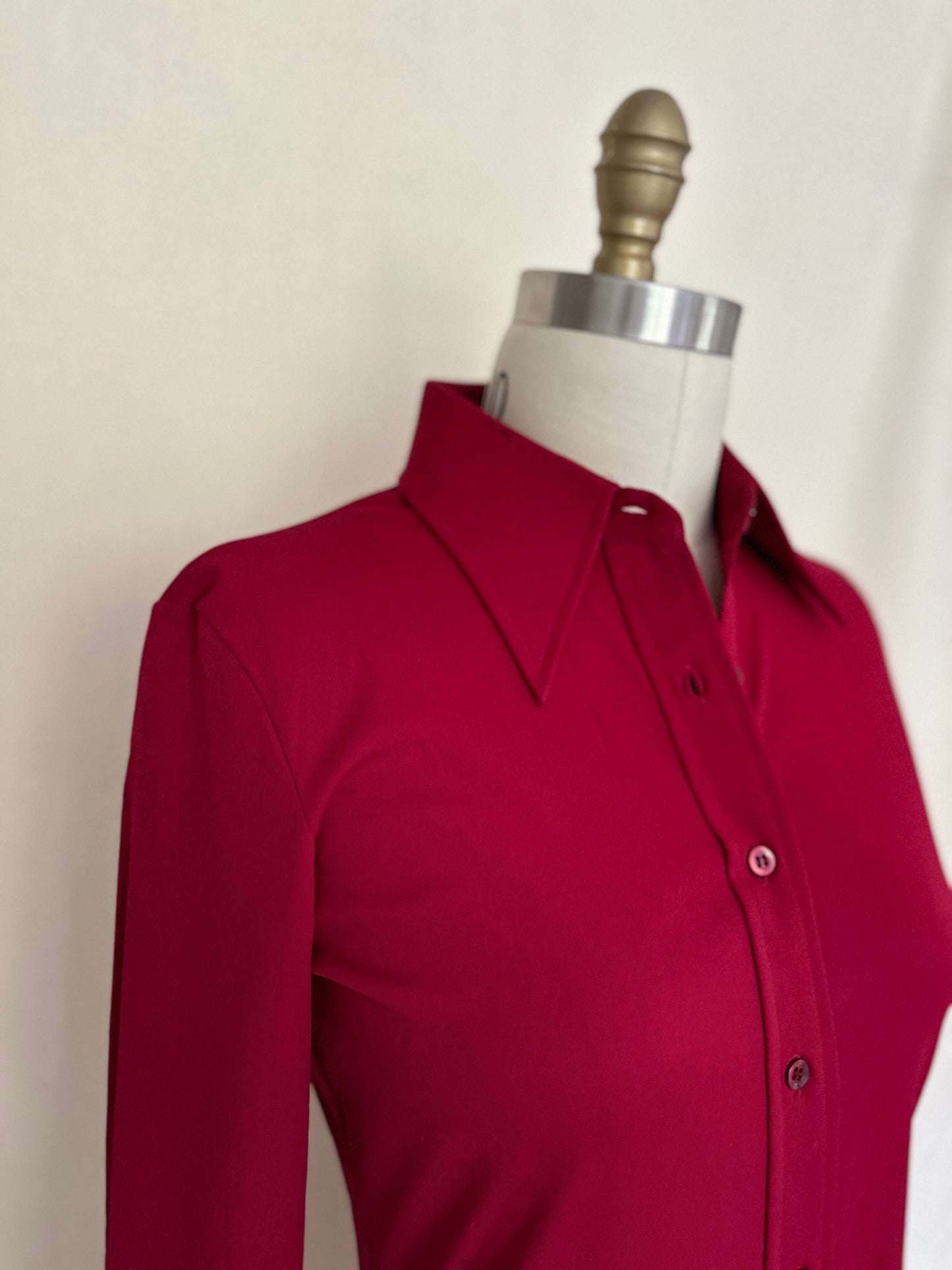 Maroon Wide Collar Fitted Blouse