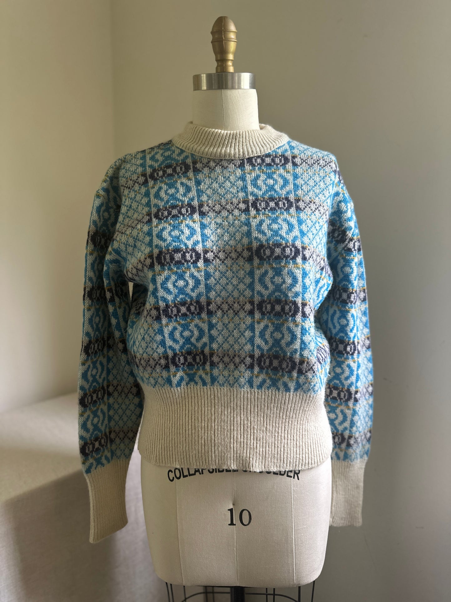 Barclay Blue Patterned Wool Cream Neck Sweater