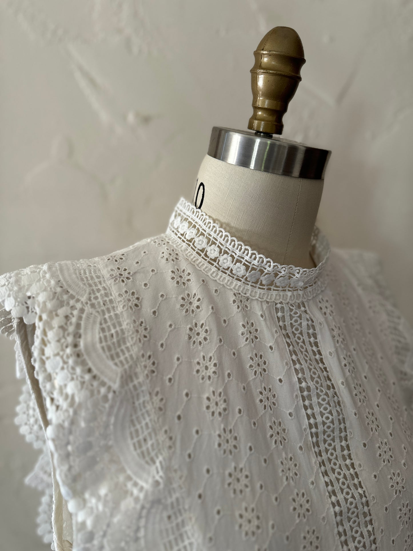 White Eyelet Sleeveless Crop
