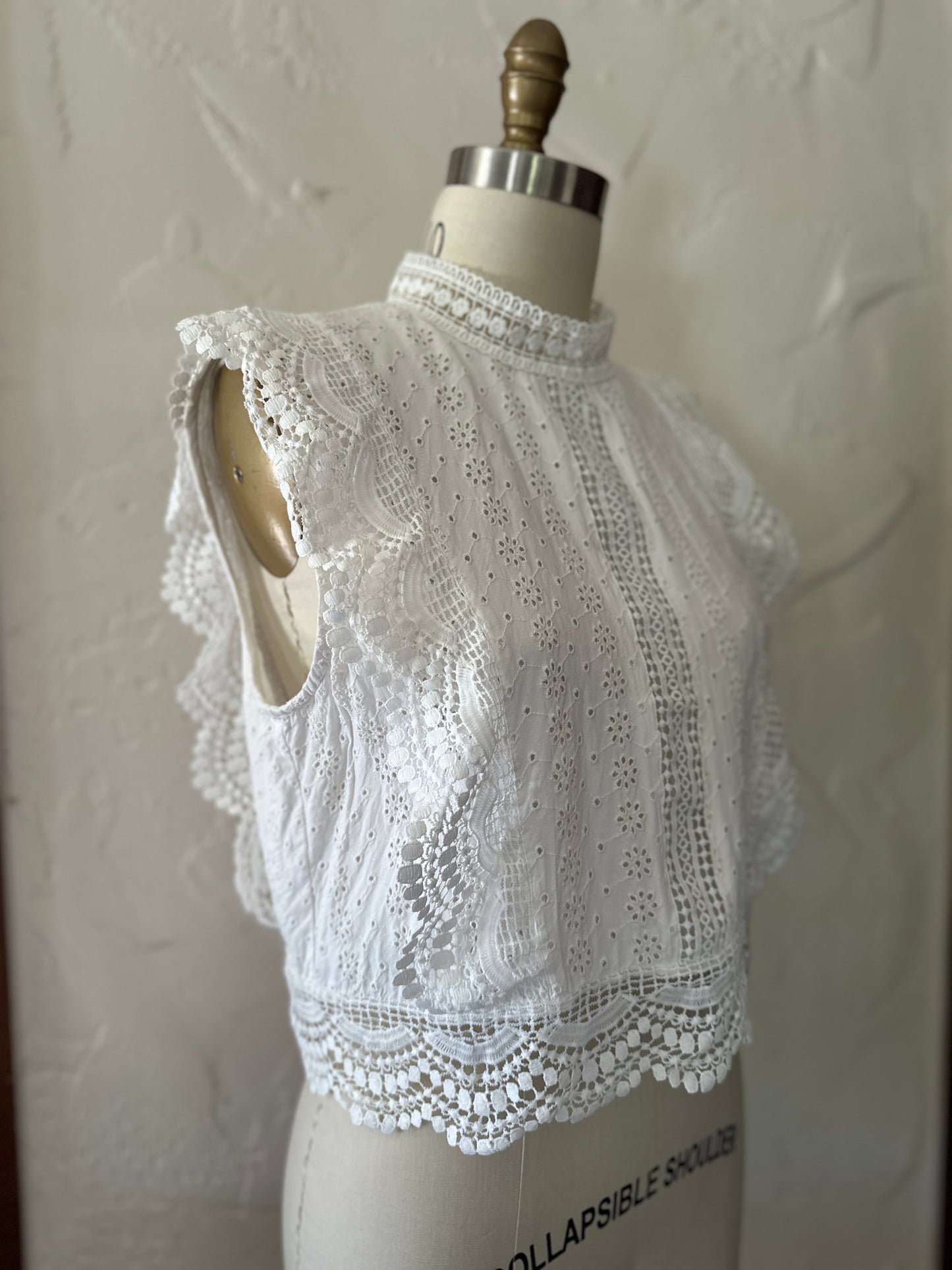 White Eyelet Sleeveless Crop