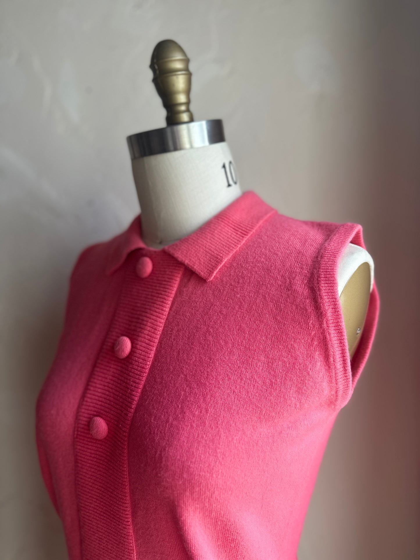 Bermuda Pink Sleeveless Sweater