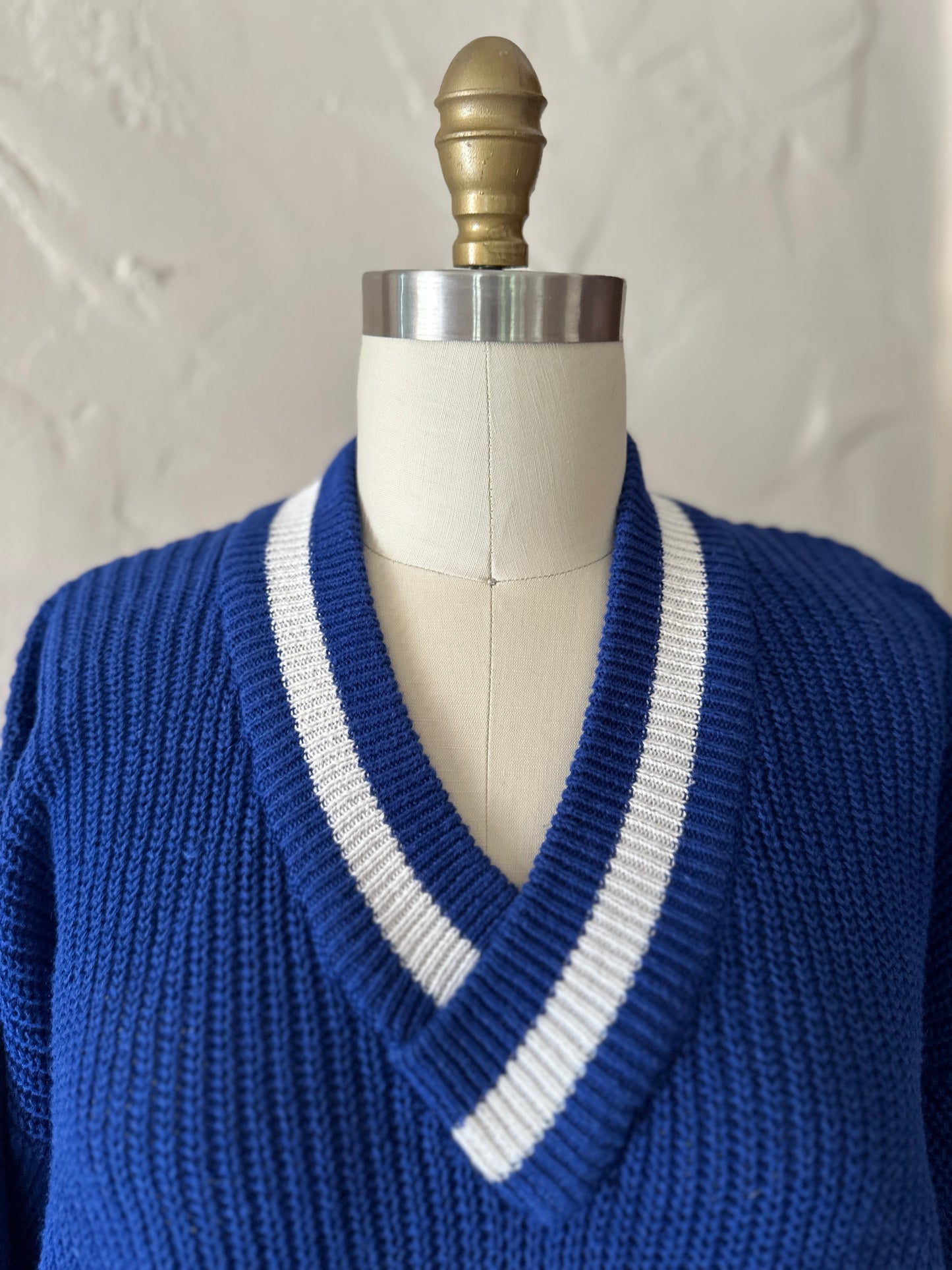 Cobalt Blue V-neck Short Sleeved Sweater
