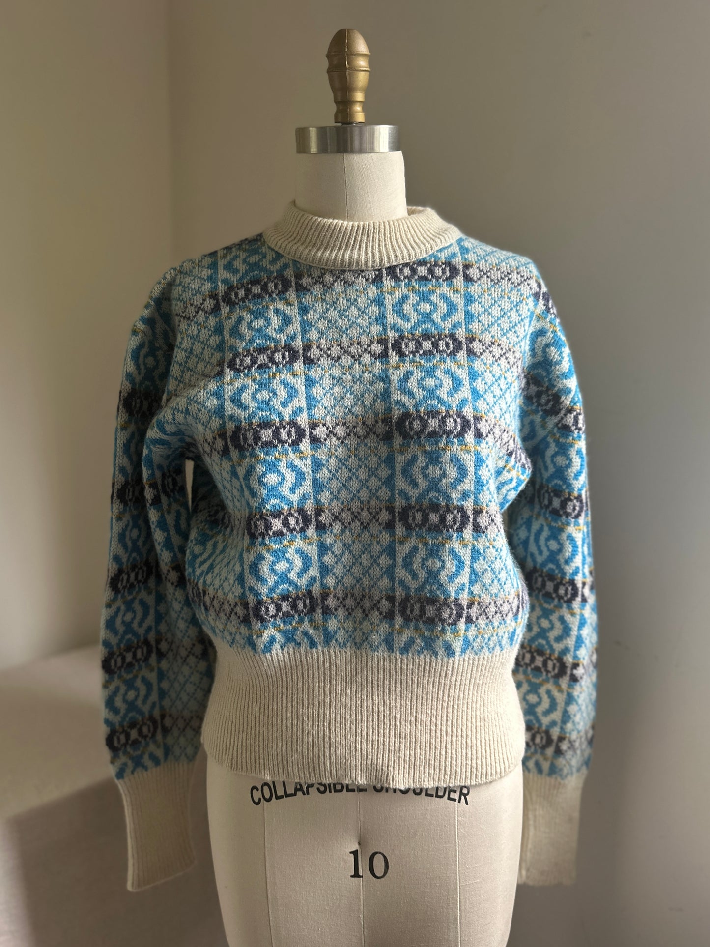 Barclay Blue Patterned Wool Cream Neck Sweater
