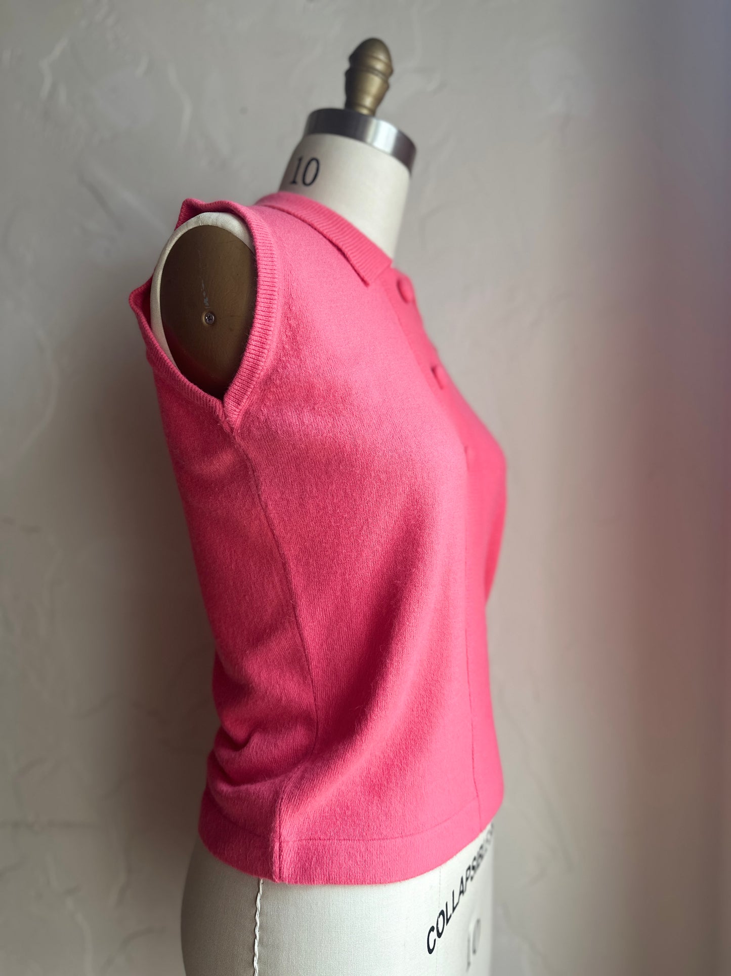 Bermuda Pink Sleeveless Sweater