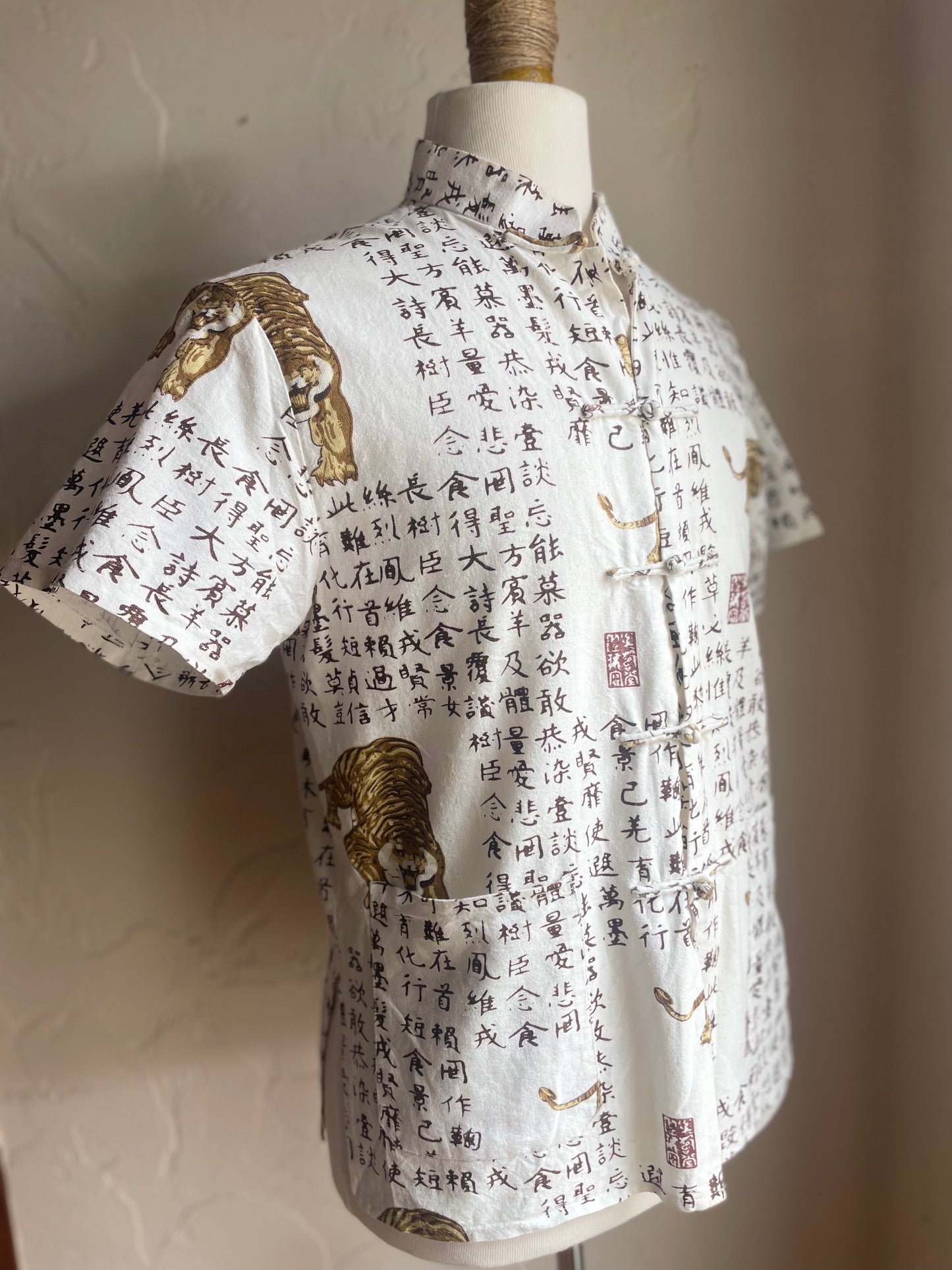 Frog-Button Tiger Shirt