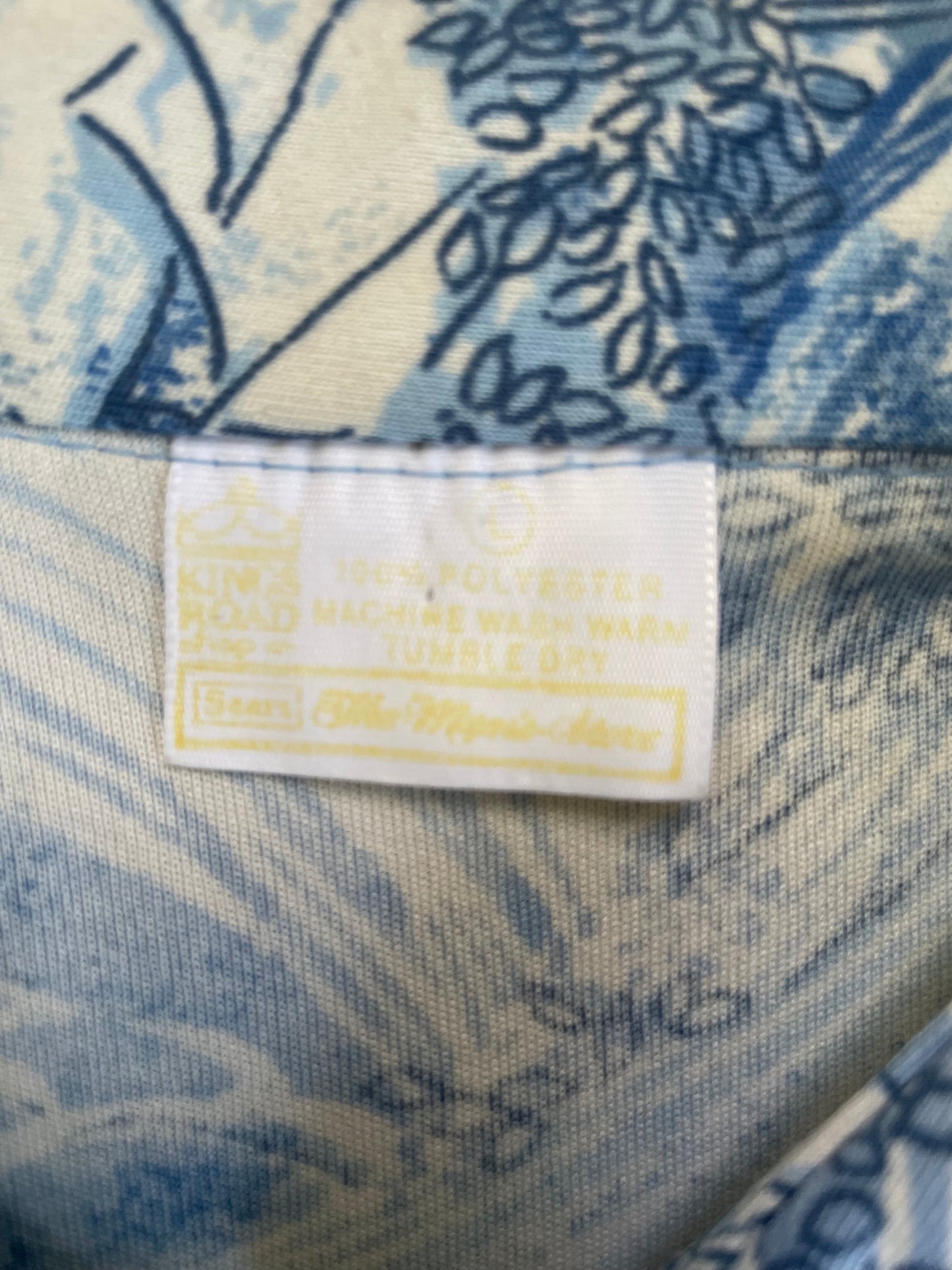 Surf Wind Cropped Button-Up
