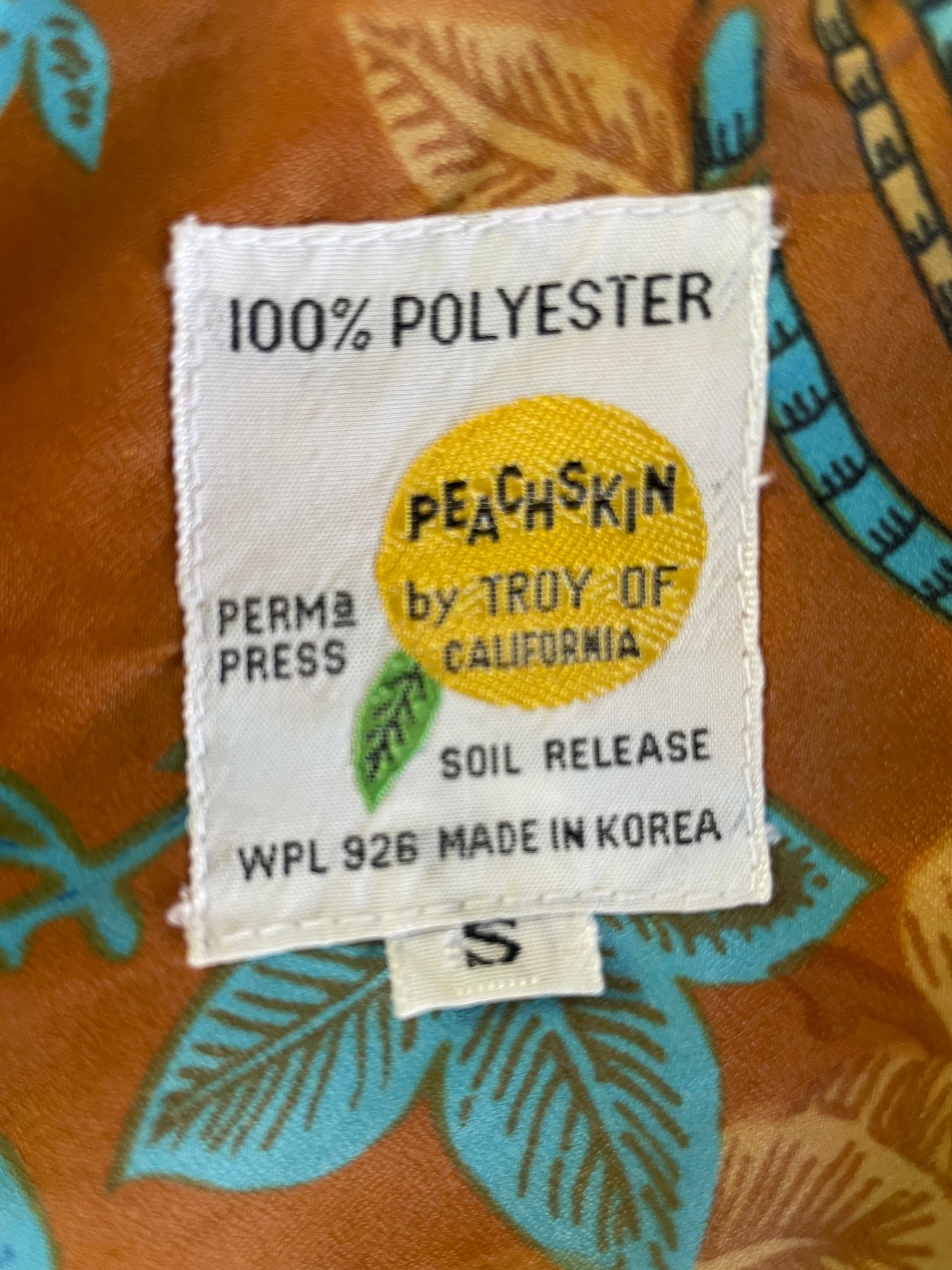 Peach Skin Peacock Print Short-Sleeved Shirt