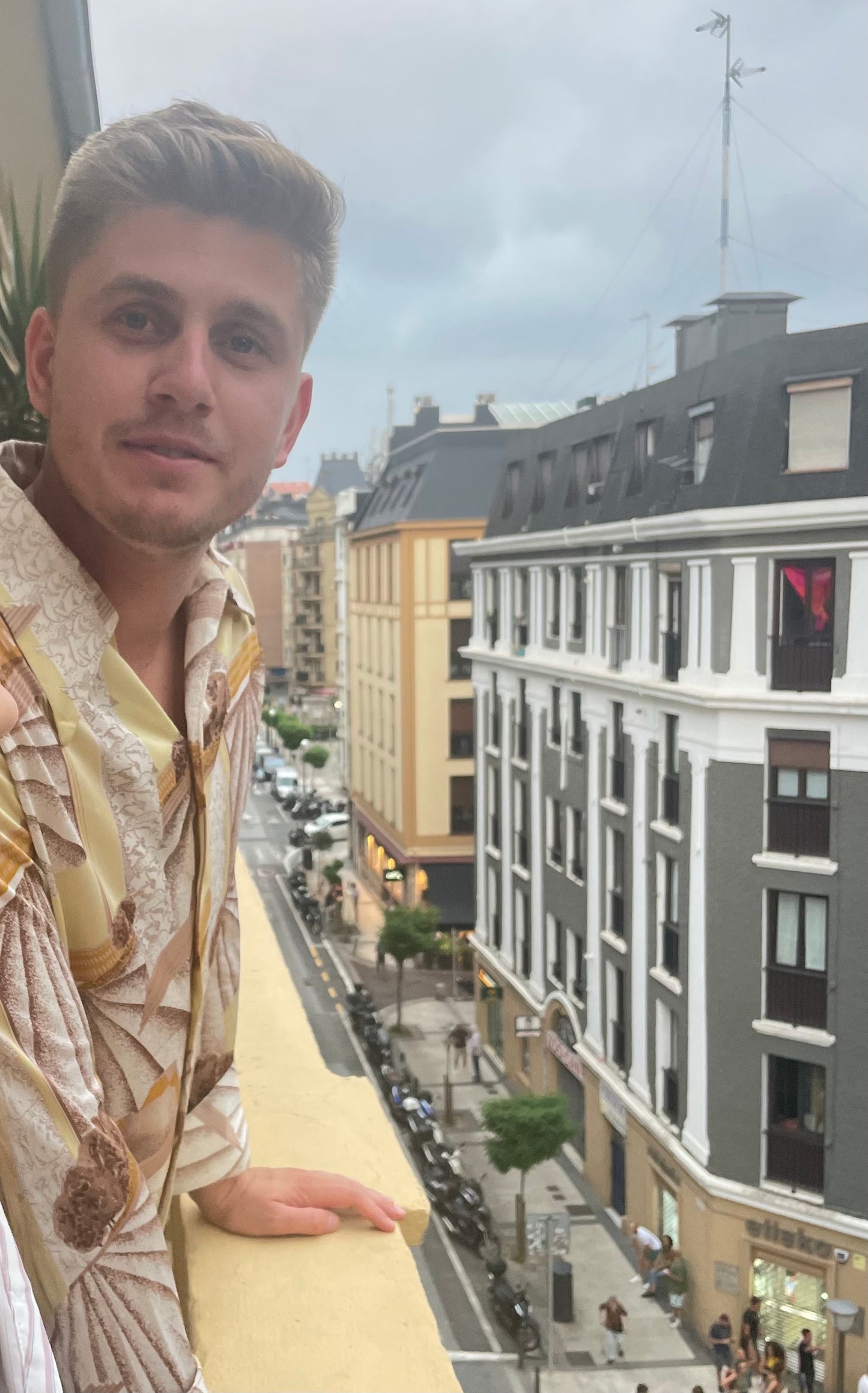 Victory Sunrise Satin Disco Shirt