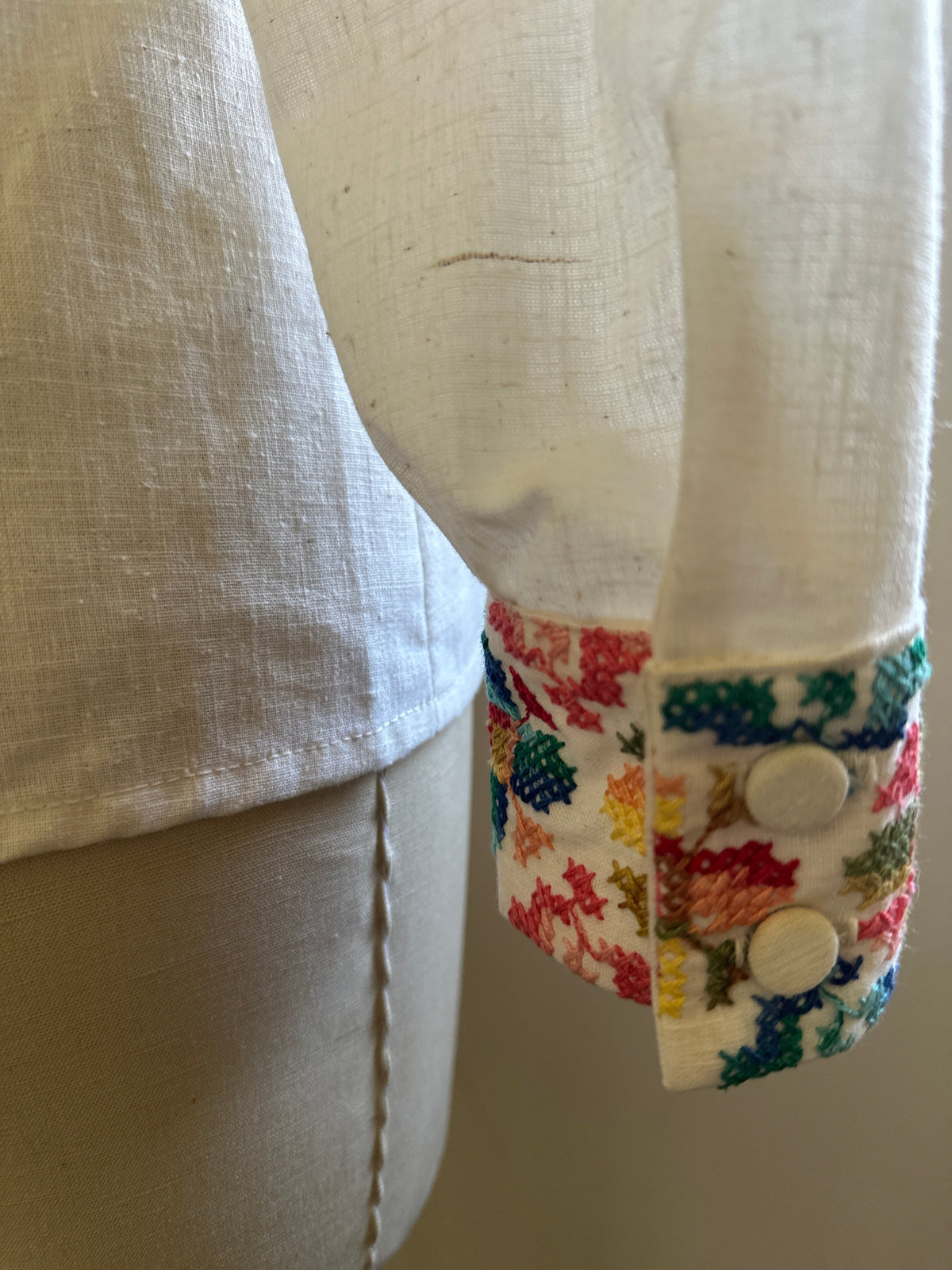 Alice of California Cream Embroidered Long Sleeve Blouse