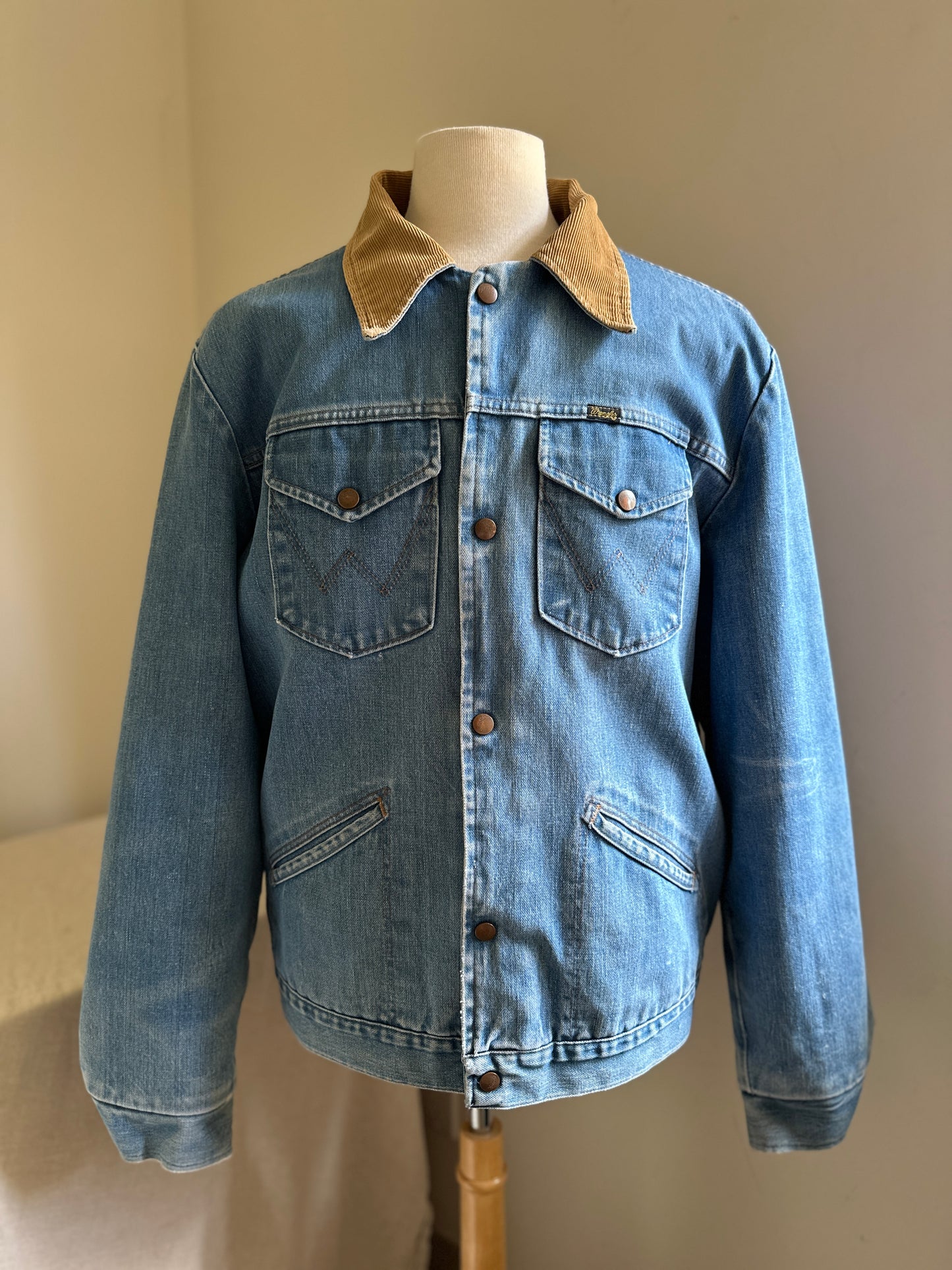 Wrangler No-Fault Denim Blanket Lined Trucker Jacket