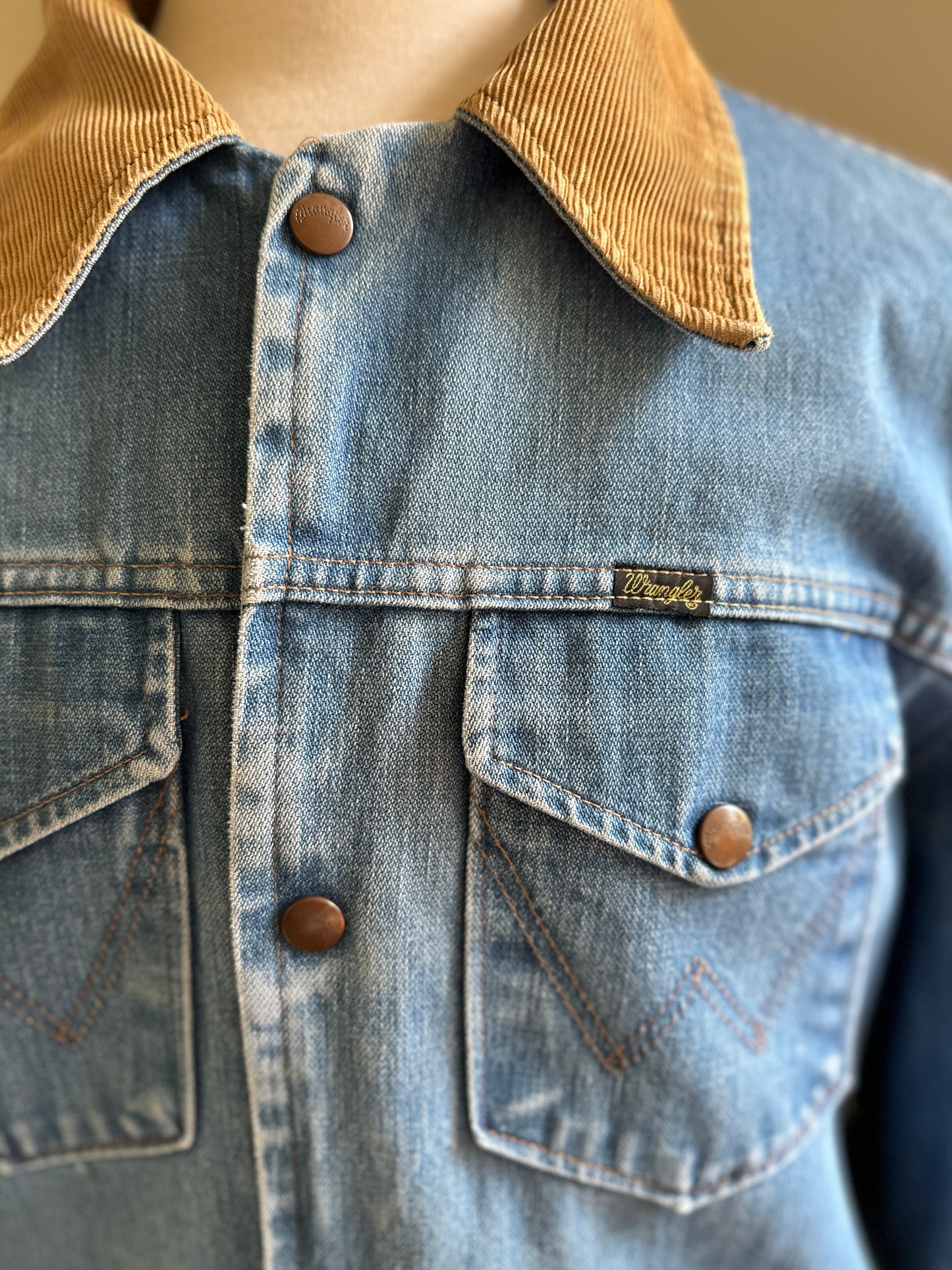 Wrangler No-Fault Denim Blanket Lined Trucker Jacket