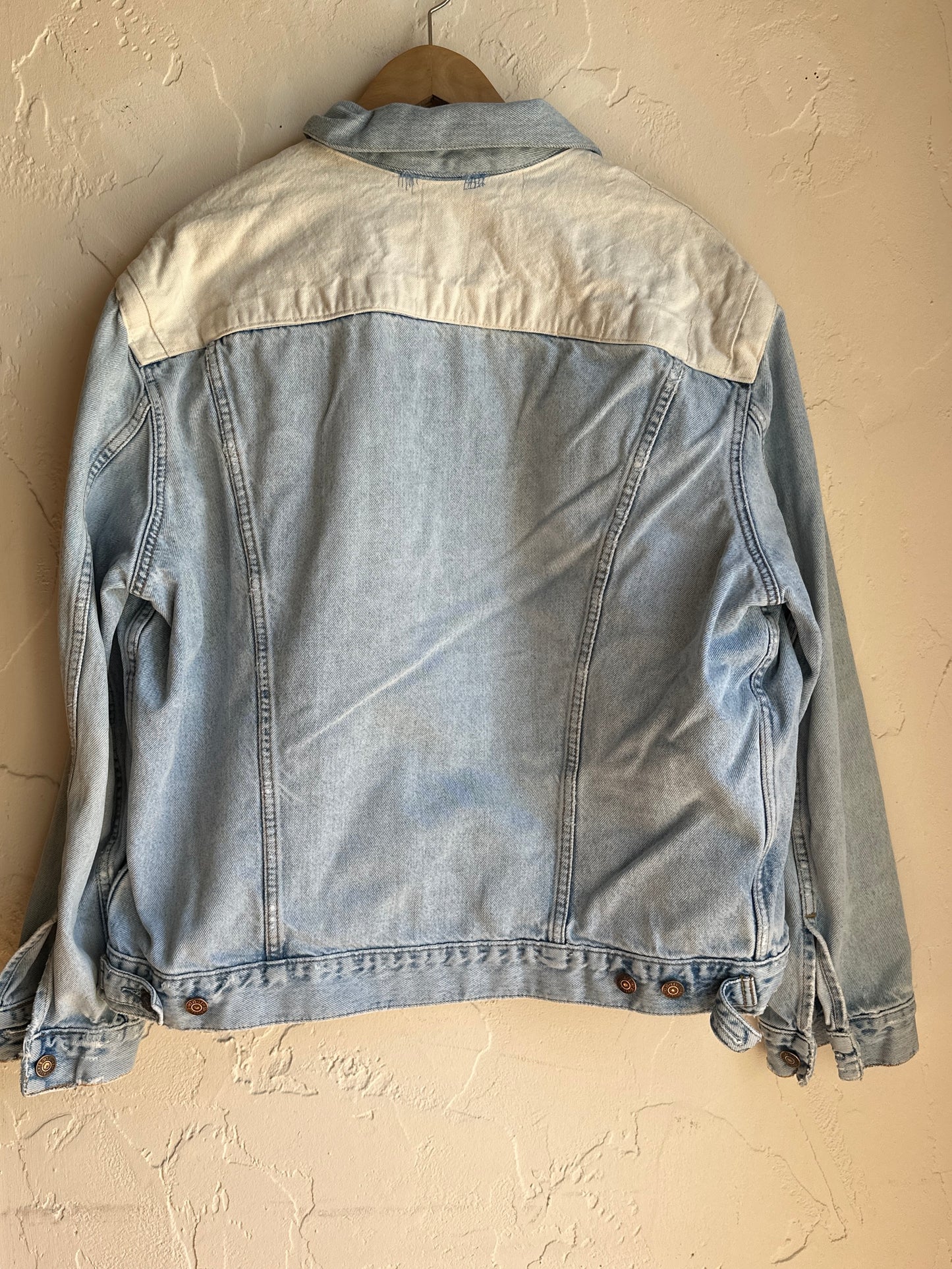 Levi's Two-Tone 90's  Well Worn Trucker Denim Trucker Jacket