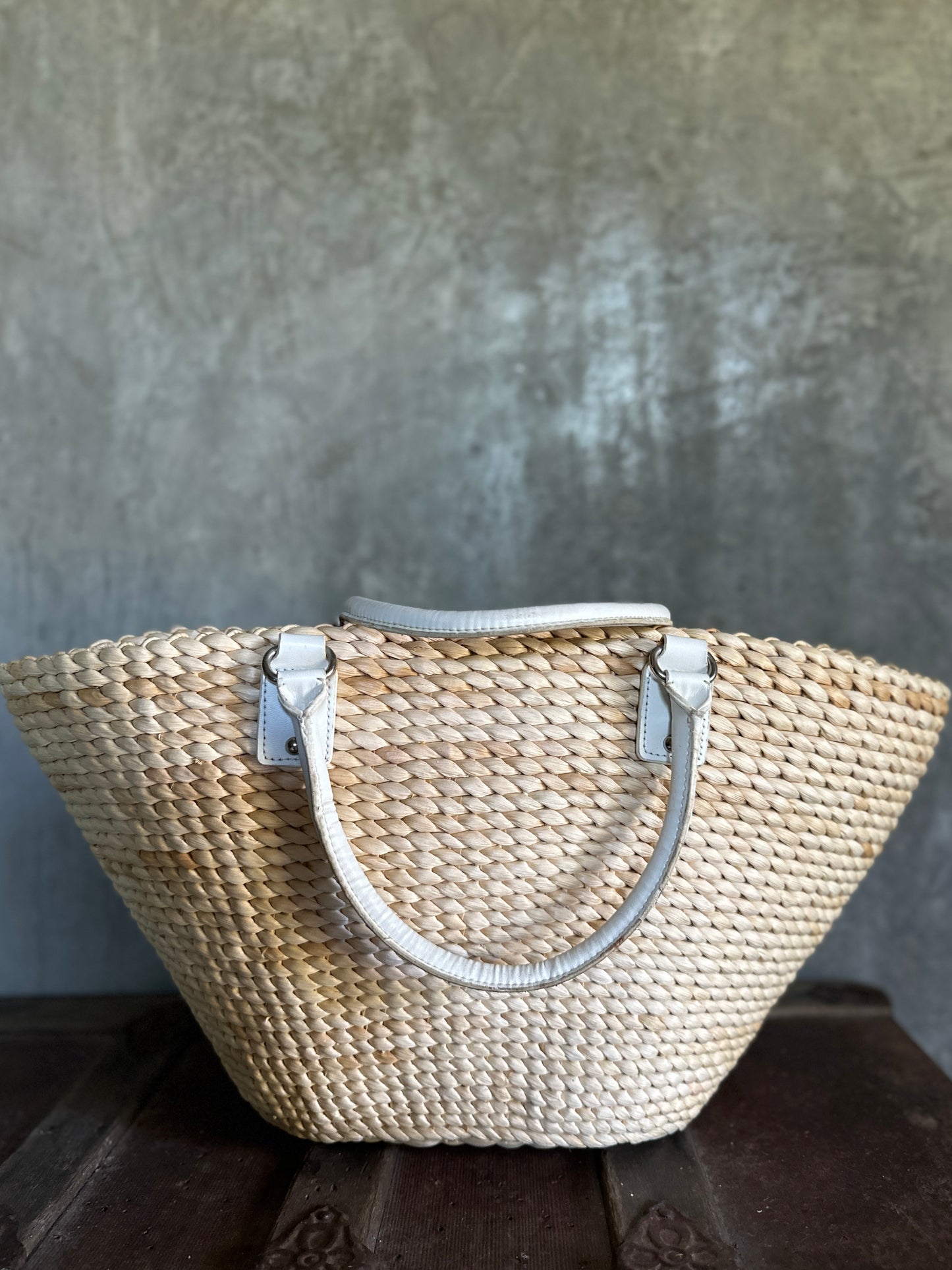 Creme Straw Flower Bag