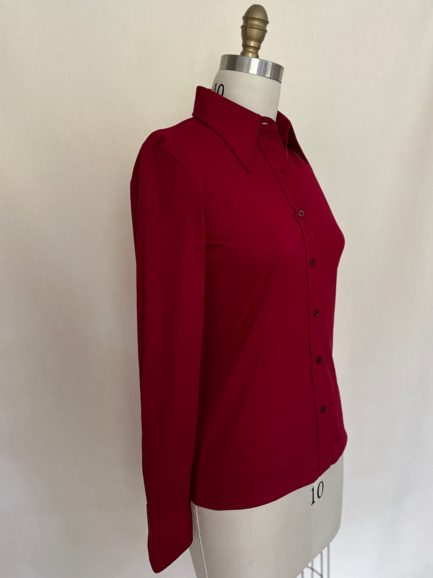 Maroon Wide Collar Fitted Blouse