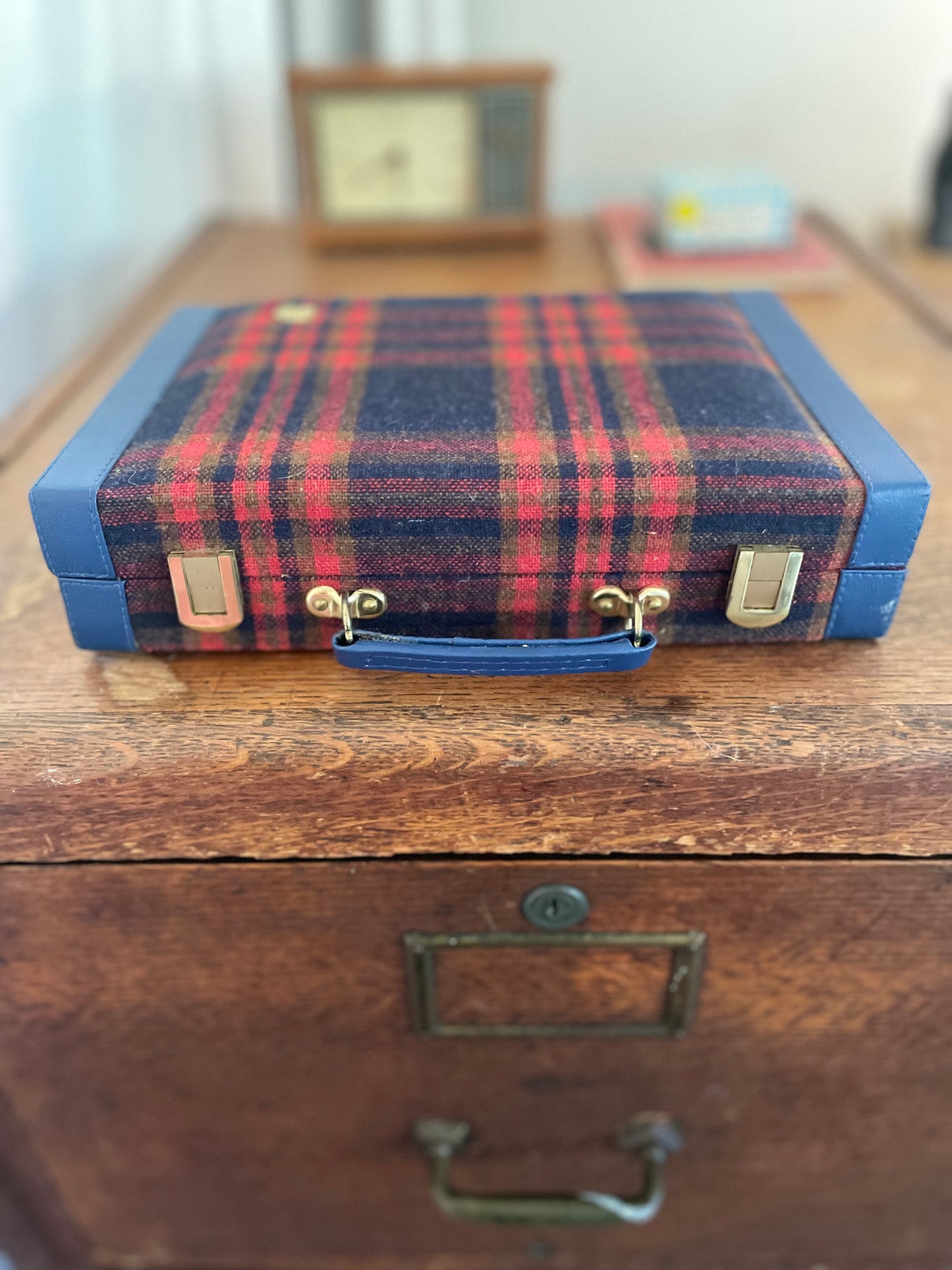 Ultimate Aries of Beverly Hills Travel Backgammon Set