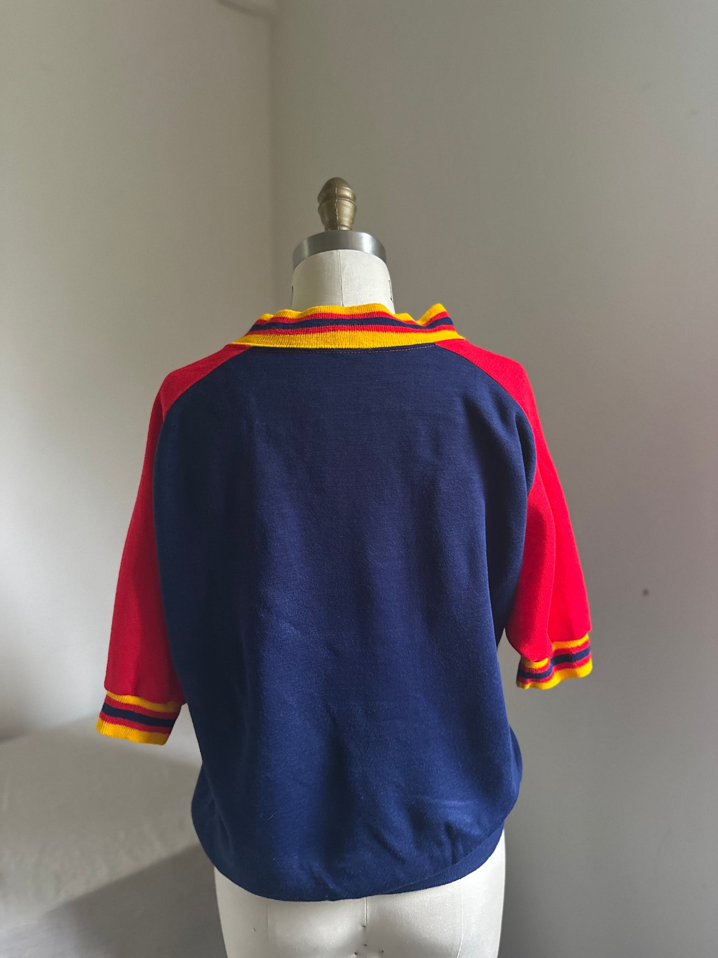 Blue and Red Short Sleeve V-Neck Sweatshirt