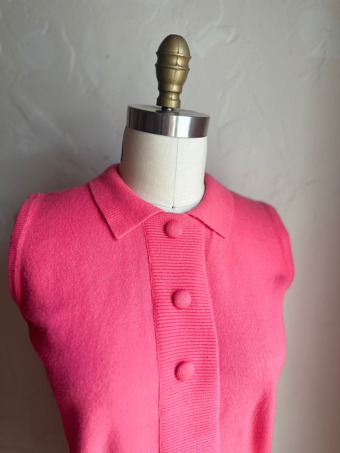 Bermuda Pink Sleeveless Sweater