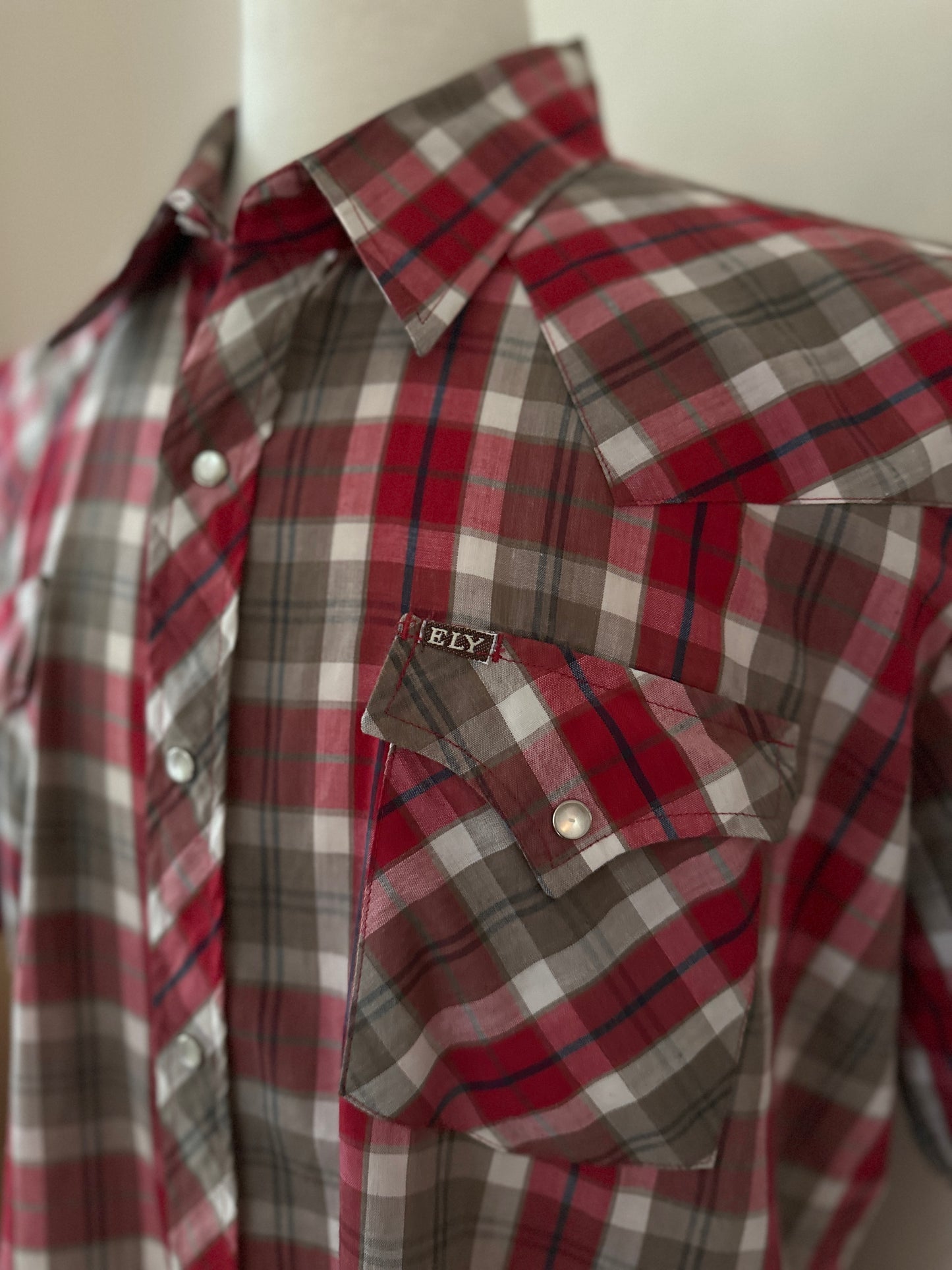 Ely Cattleman Red Plaid Snap Up