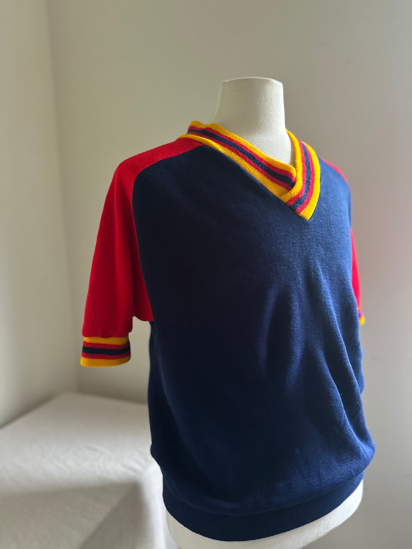 Blue and Red Short Sleeve V-Neck Sweatshirt